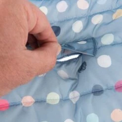 TIAKI Hundemantel Comfy Dotsneu 28 TIAKI Hundemantel Comfy Dotsneu -Günstiges Kornfrei Futter Geschäft 360301 comfy dots fg 9824 6